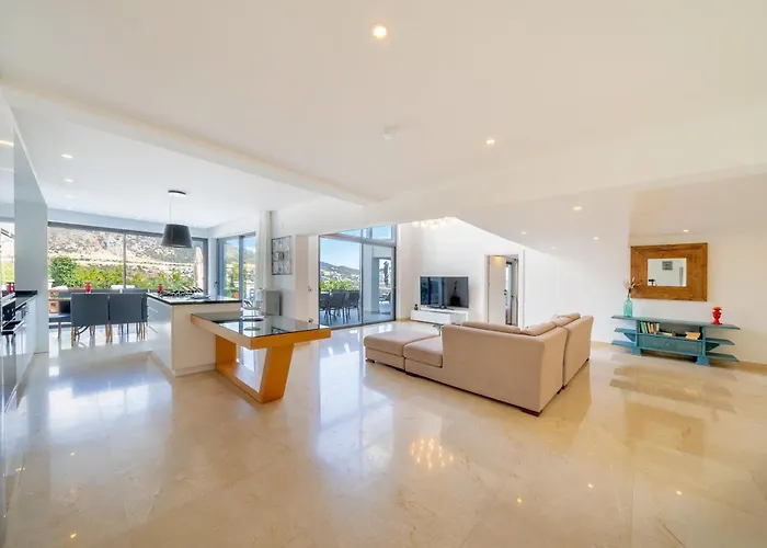 Arden Ege Kalkan * Kaş