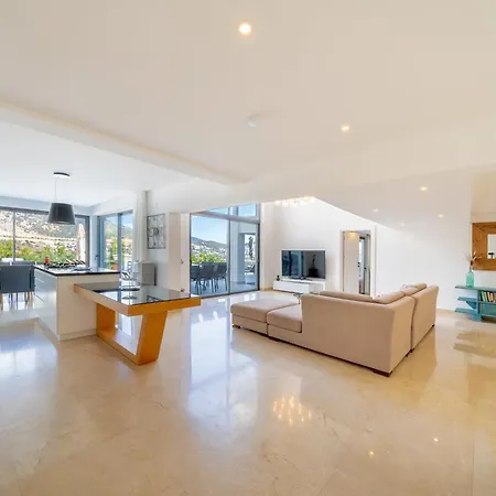 Arden Ege Kalkan * Kaş