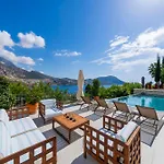 Arden Ege Kalkan ヴィラ *