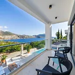 Arden Ege Kalkan ヴィラ *